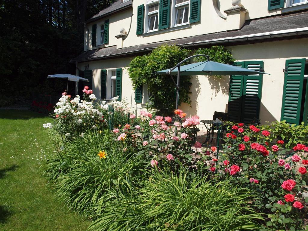 Hotel & Restaurant Bellevue Schmoelln Dış mekan fotoğraf