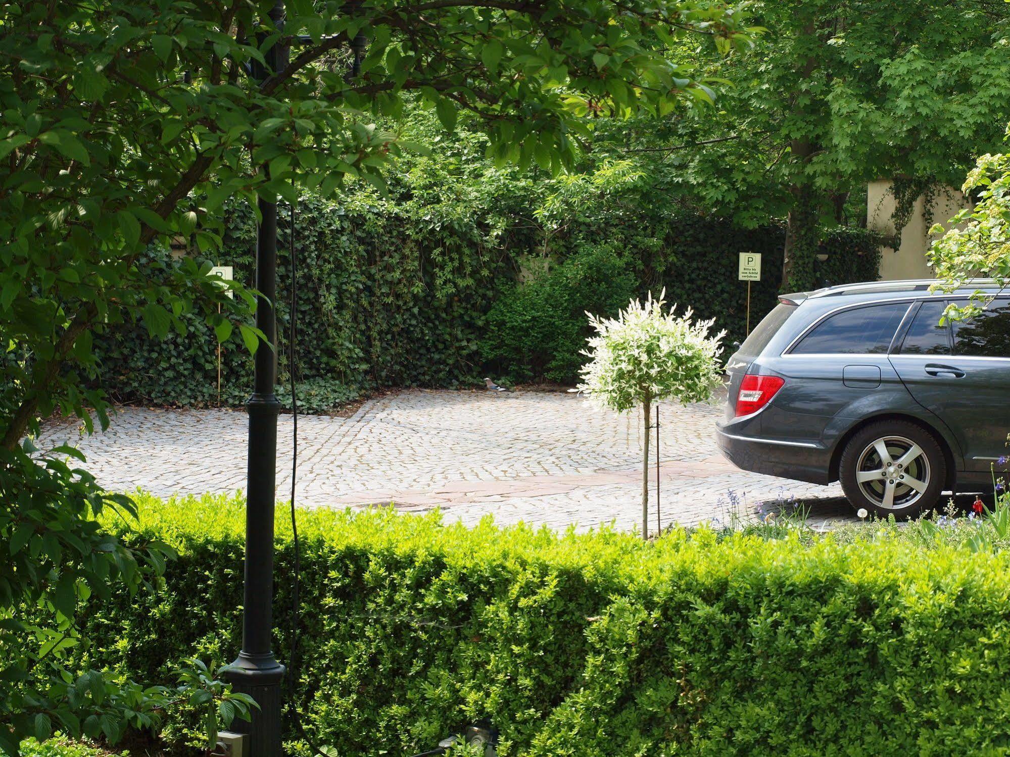 Hotel & Restaurant Bellevue Schmoelln Dış mekan fotoğraf